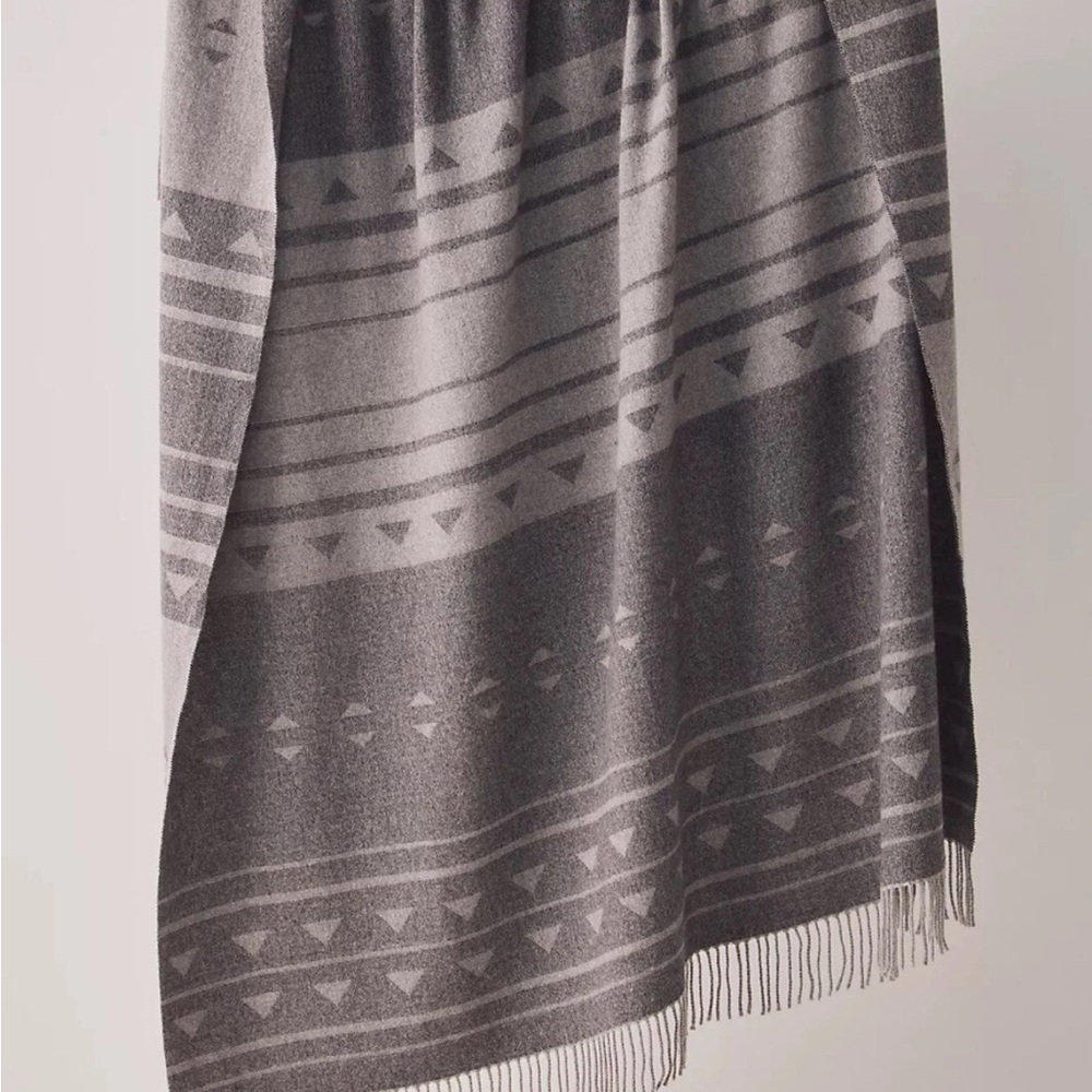 FAHERTY x Free People Bear Creek Jacquard Cashmere Throw Blanket NWT